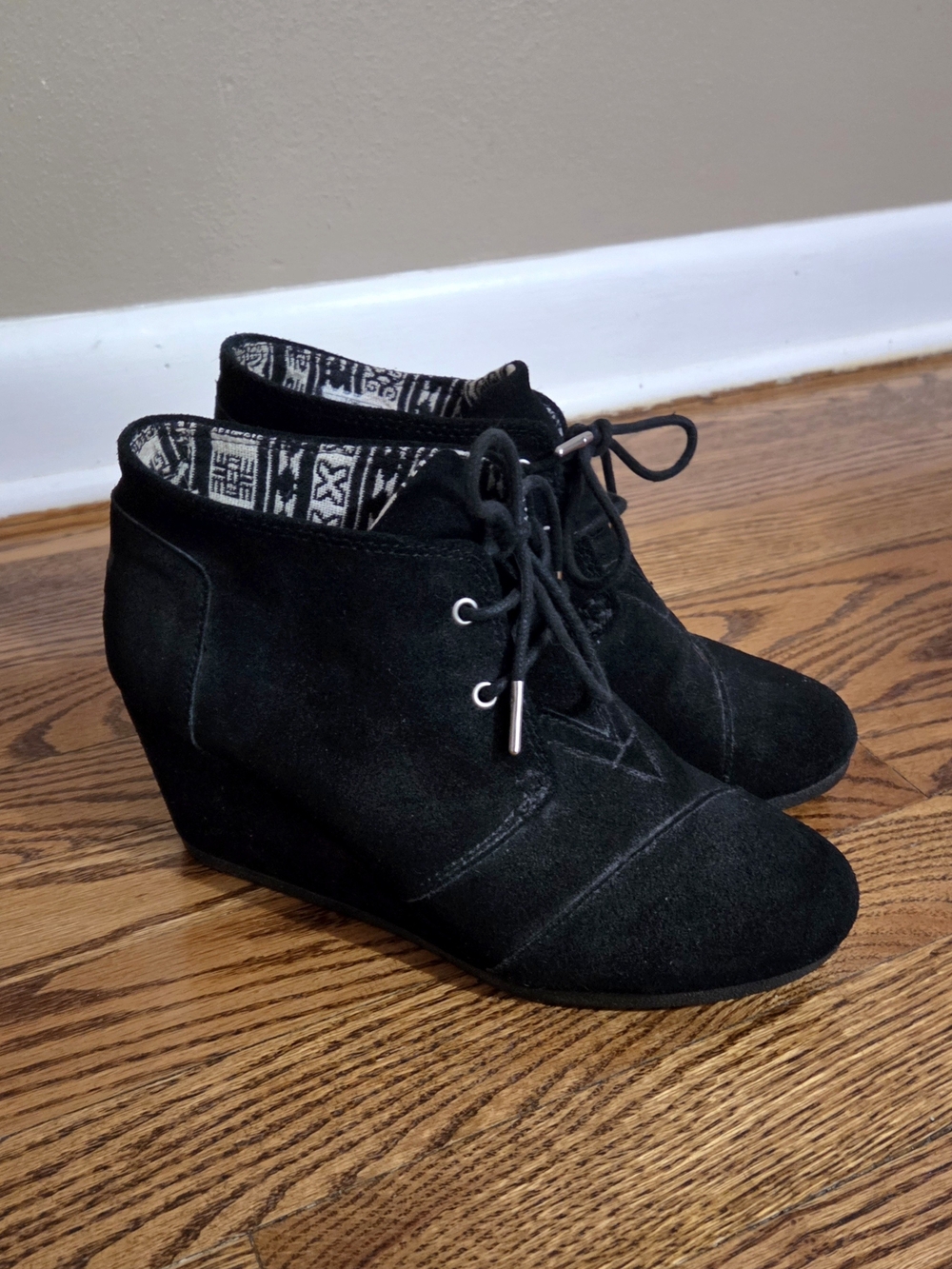 Toms Desert Wedge Ankle Bootie, Black Suede Lace-Up Boots